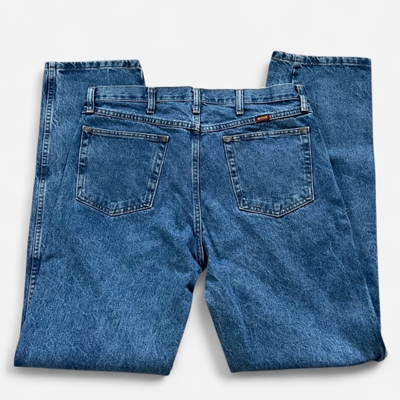 Wrangler Rustler | Men’s Medium Wash Straight-Leg Jeans | 100% Cotton | 35x34 - Picture 2 of 5